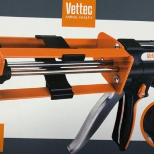 PISTOLA PARA SILICONE VETTEC 210 ml - APLICAÇÃO EM CASCOS DE BOVINOS